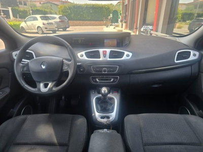 Renault Scenic E-Tech Electric 1.5 dCi 110CV Attractive (3)
