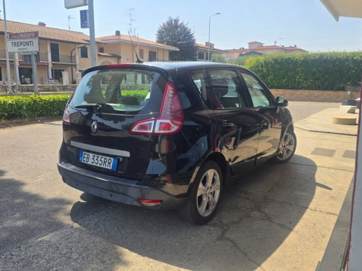 Renault Scenic E-Tech Electric 1.5 dCi 110CV Attractive (9)