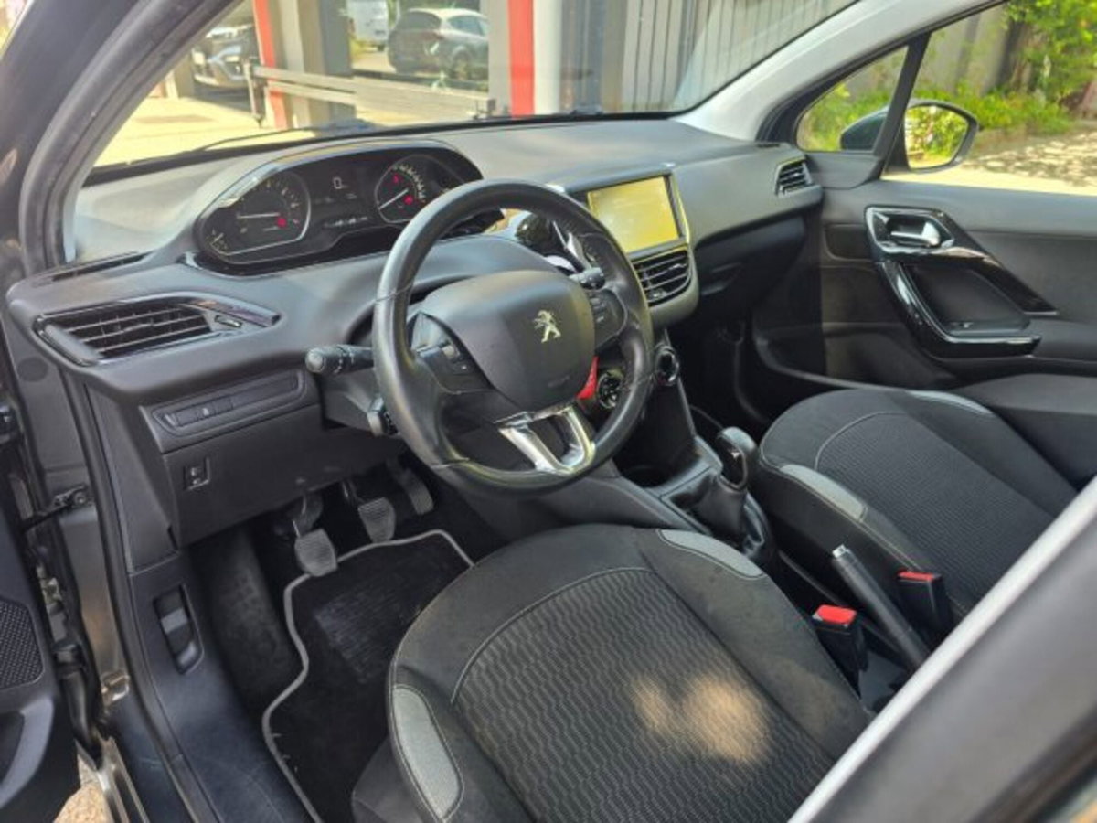 Peugeot 208 82 5 porte Active (3)