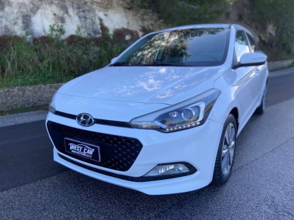 Hyundai i20 1.1 CRDi 12V 5 porte Comfort (3)