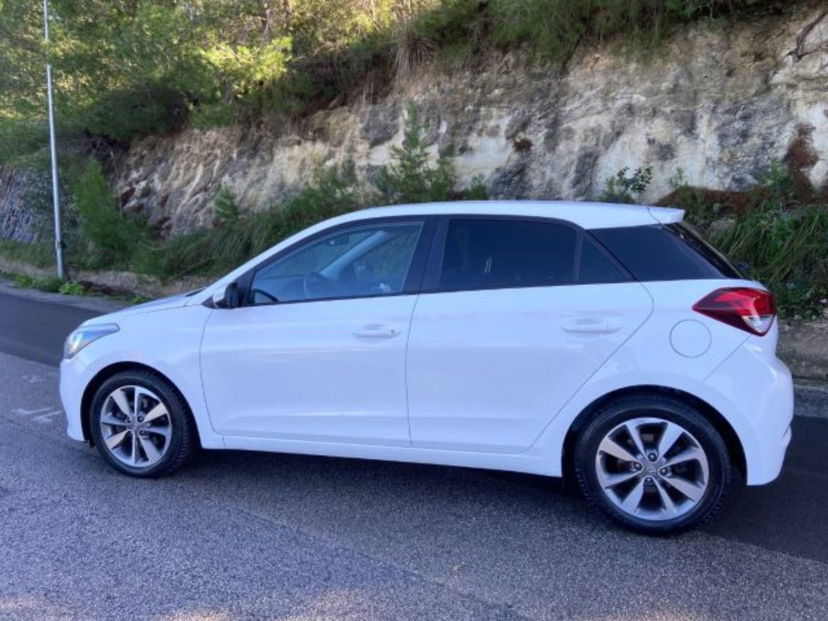 Hyundai i20 1.1 CRDi 12V 5 porte Comfort (5)
