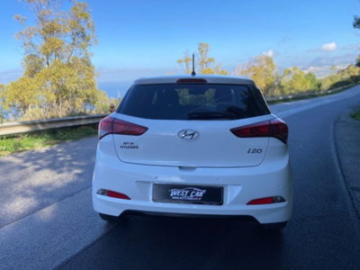 Hyundai i20 1.1 CRDi 12V 5 porte Comfort (7)