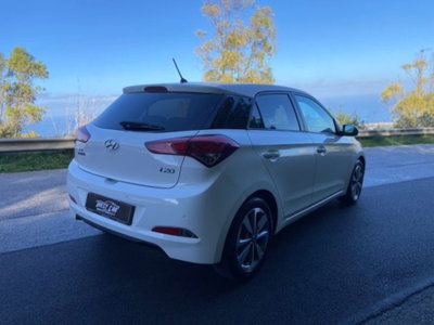Hyundai i20 1.1 CRDi 12V 5 porte Comfort (9)