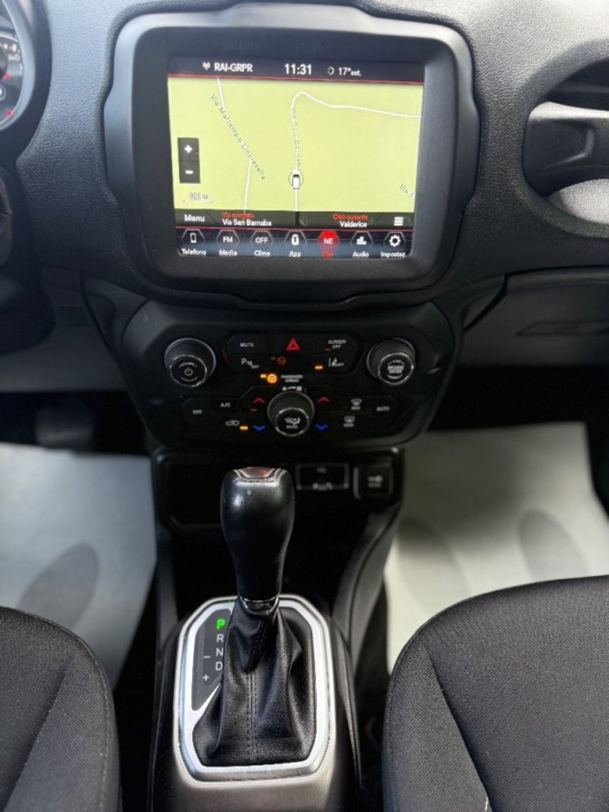 Jeep Renegade 1.6 Mjt DDCT 120 CV Limited (14)
