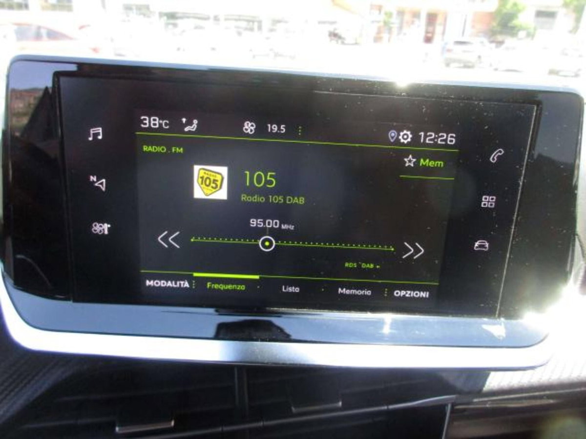 Peugeot 2008 BlueHDi 130 S&S EAT8 Allure Pack (13)