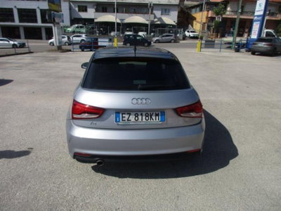 Audi A1 Sportback 1.6 TDI 116 CV Sport (6)