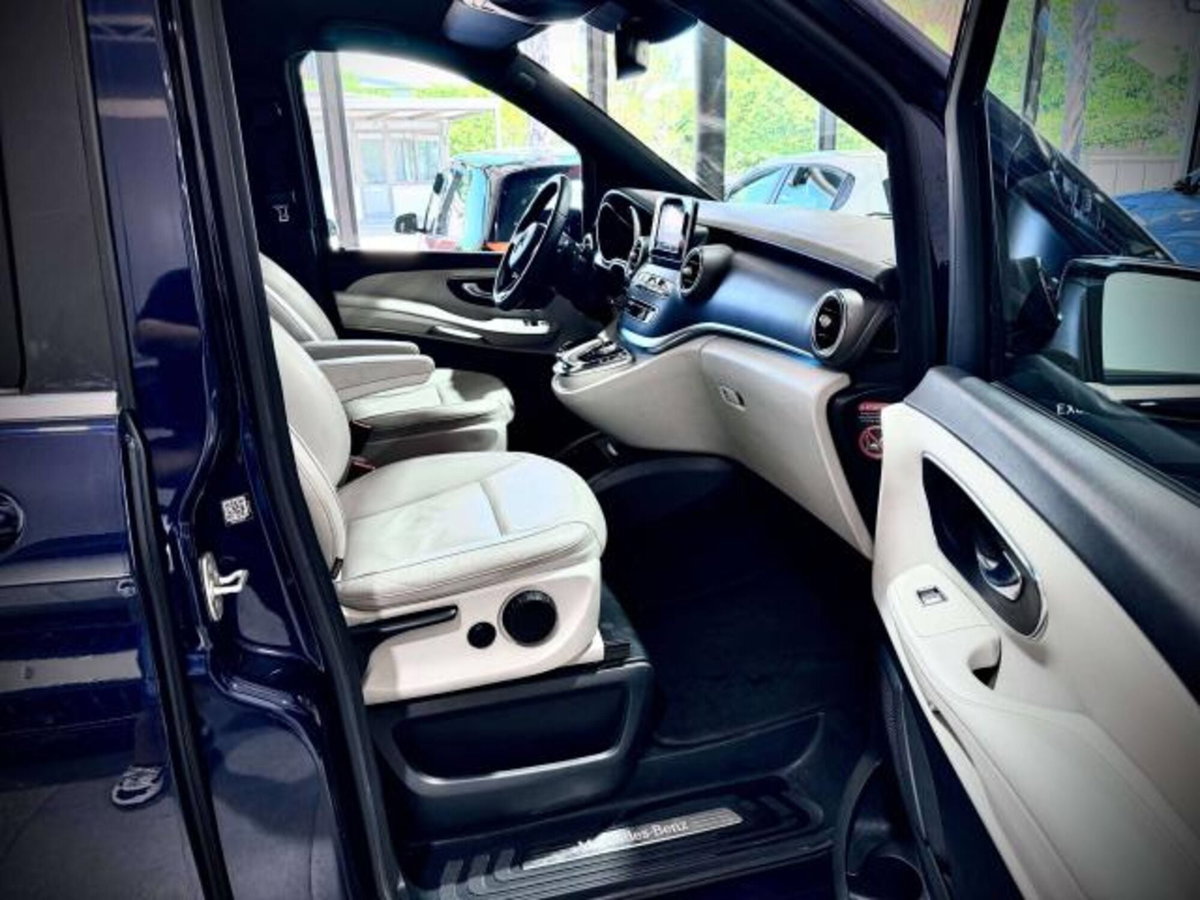 Mercedes-Benz Classe V 200 d Executive Long (13)