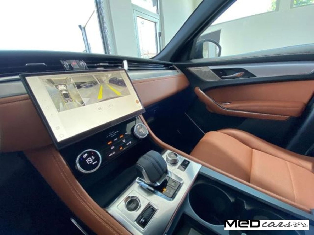Jaguar F-Pace 2.0 D 204 CV AWD aut. R-Dynamic SE (13)