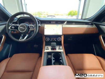 Jaguar F-Pace 2.0 D 204 CV AWD aut. R-Dynamic SE (14)