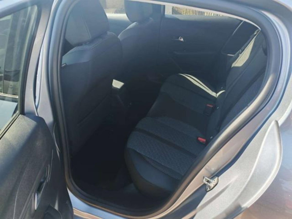 Peugeot 208 1.2 puretech Allure s&s 100cv (2)