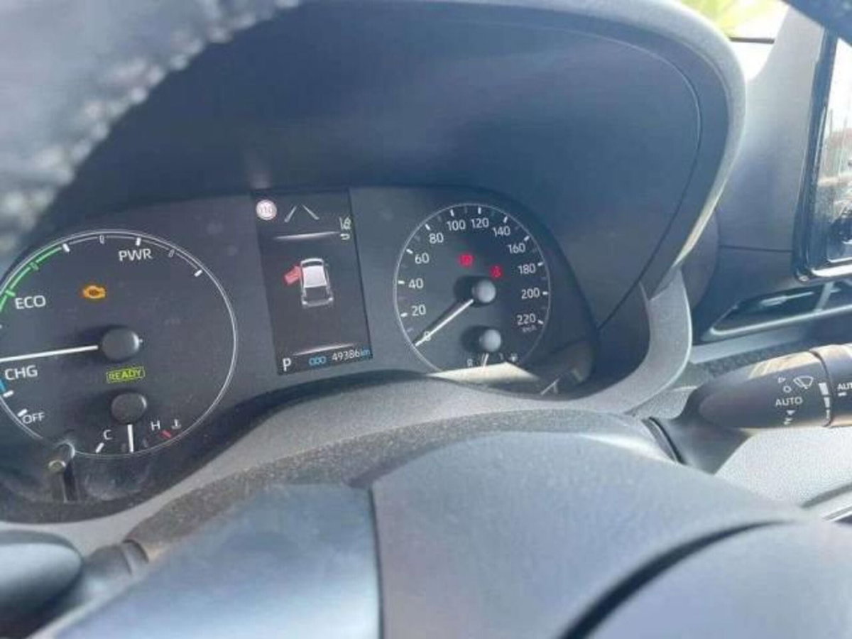 Toyota Yaris Cross 1.5 Hybrid 5p. E-CVT Premiere (9)