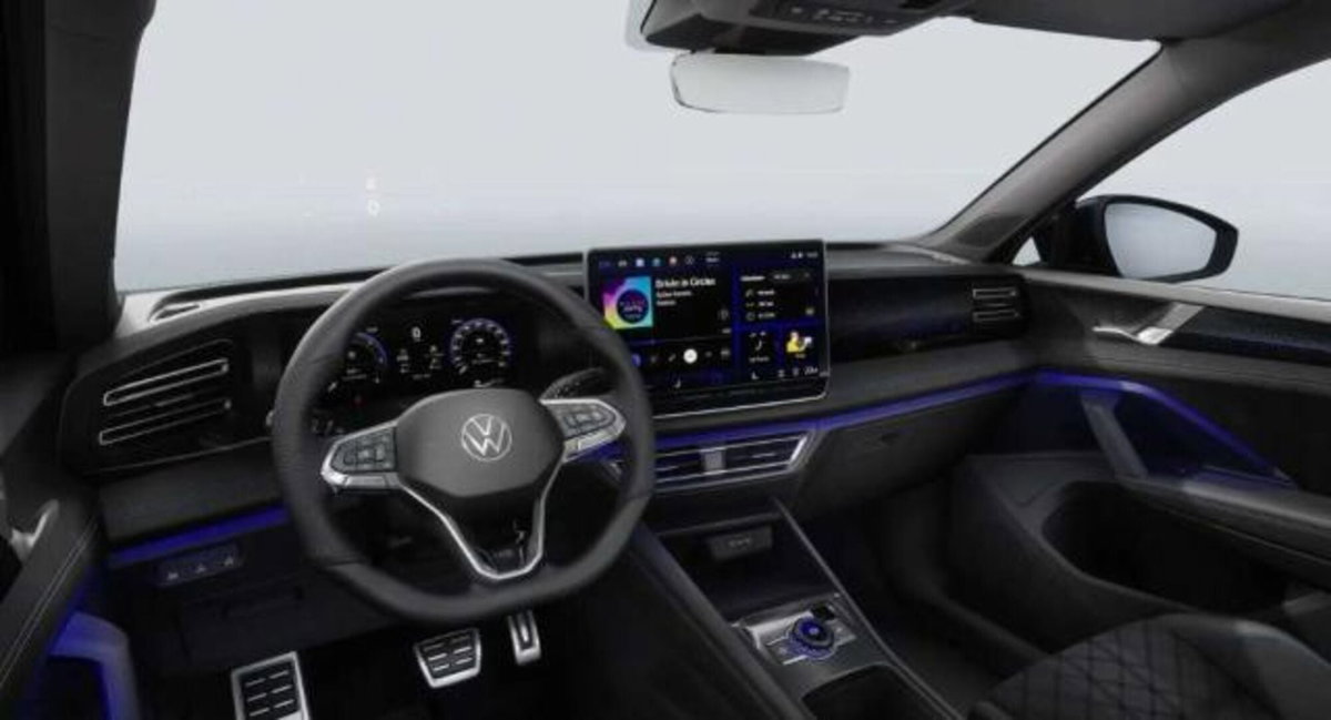 Volkswagen Tiguan Allspace 2.0 tdi R-Line 150cv dsg (9)