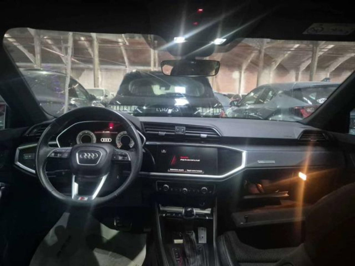 Audi Q3 Sportback 35 2.0 tdi S line edition s-tronic (6)