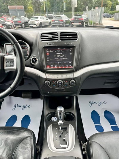Fiat Freemont 2.0 Mjt 170 CV 4x4 Automatica Lounge (13)