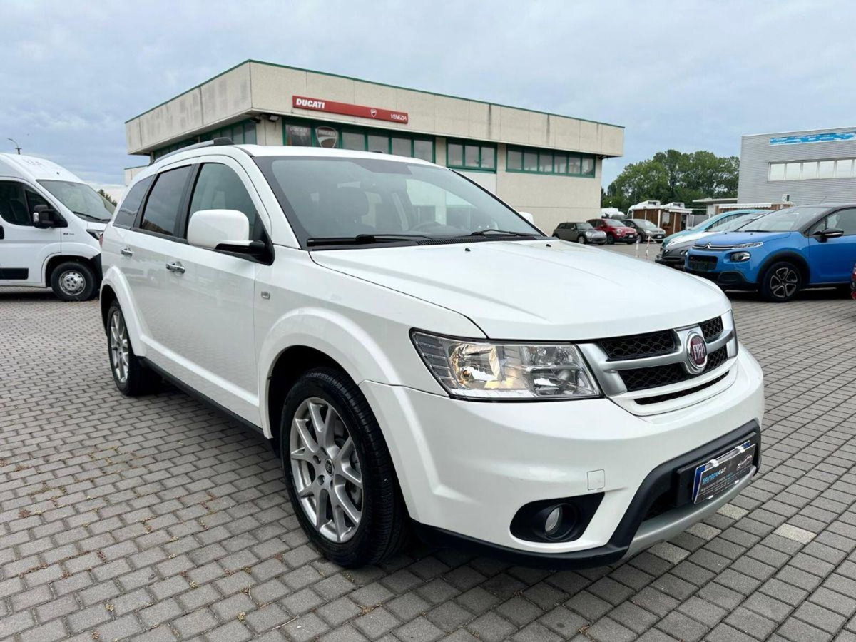 Fiat Freemont 2.0 Mjt 170 CV 4x4 Automatica Lounge (4)