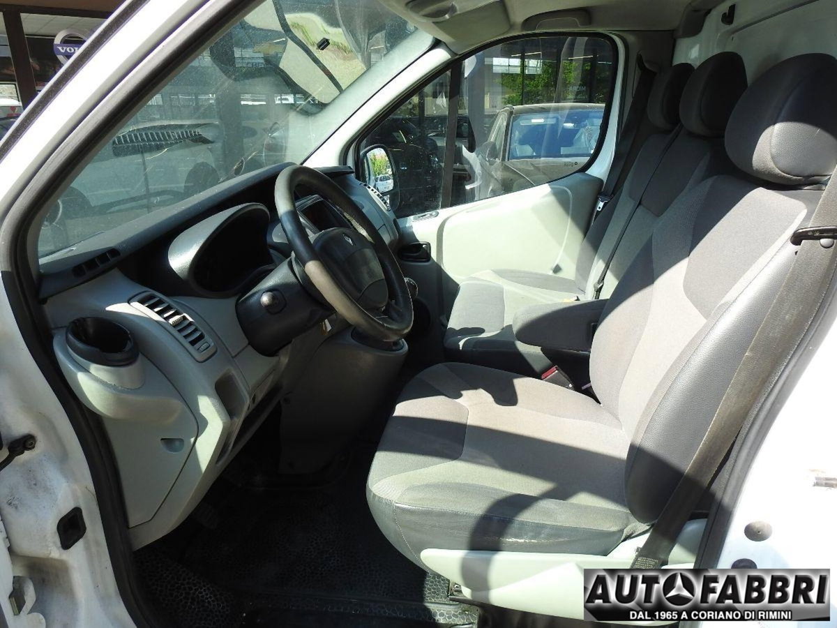 Renault Trafic Furgone T29 2.0 dCi/115 PC-TN Furgone (19)