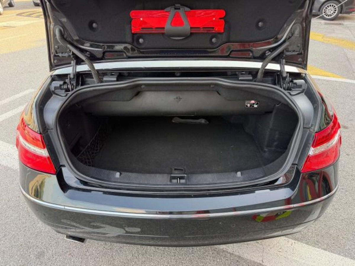 Mercedes-Benz Classe E Cabrio 220 CDI Cabrio BlueEFFICIENCY Avantgarde (6)