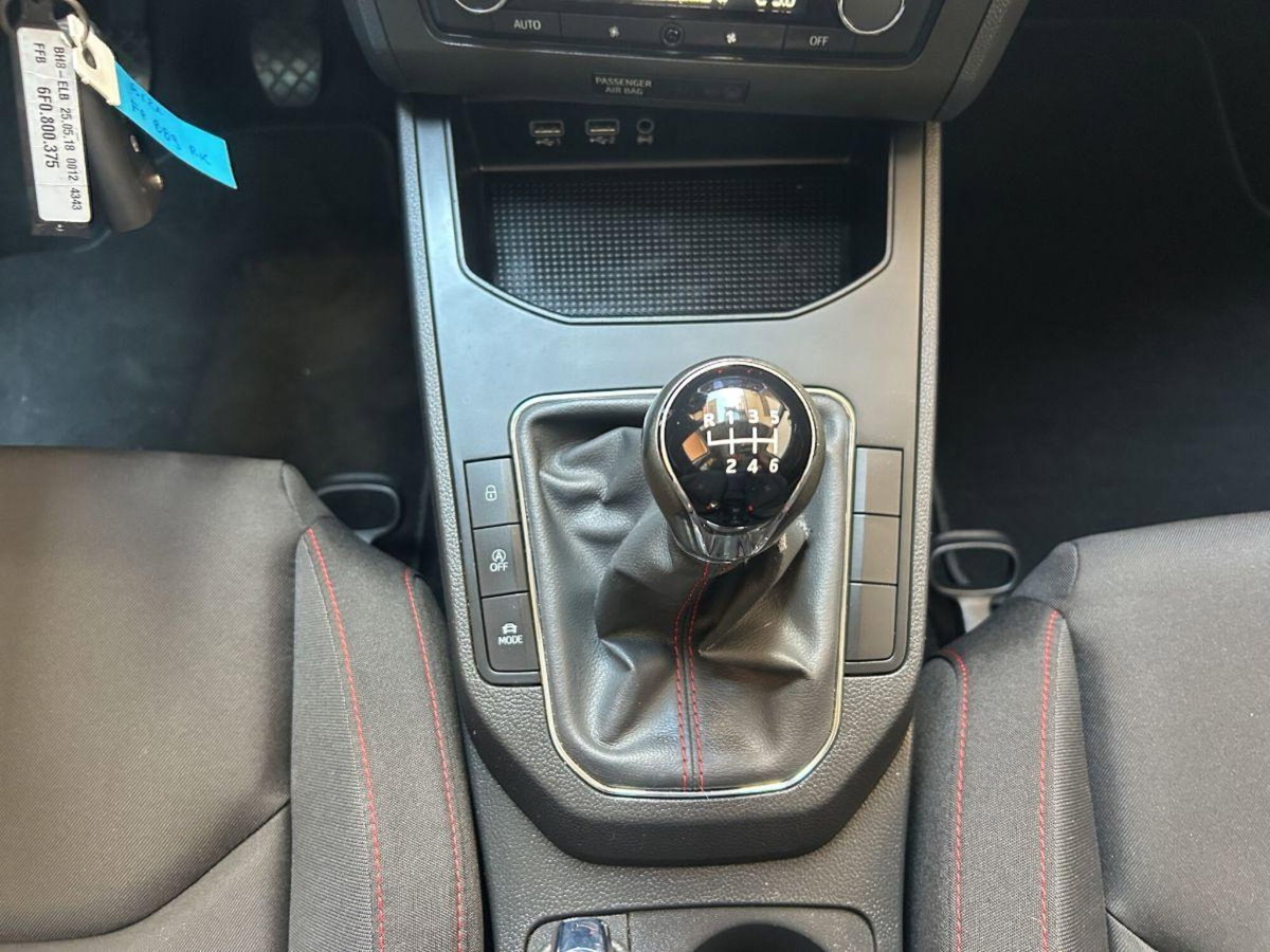 SEAT Ibiza 1.6 TDI 115 CV 5 porte FR (18)