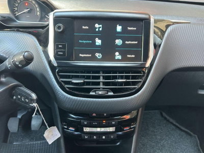 Peugeot 208 75 5 porte Allure (16)