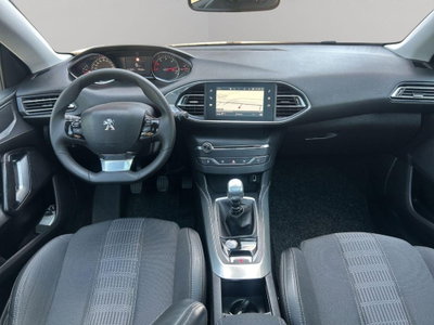 Peugeot 308 BlueHDi 130 S&S EAT8 GT Line (14)