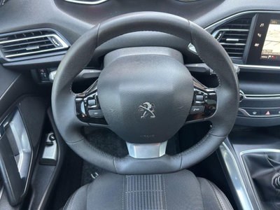 Peugeot 308 BlueHDi 130 S&S EAT8 GT Line (17)