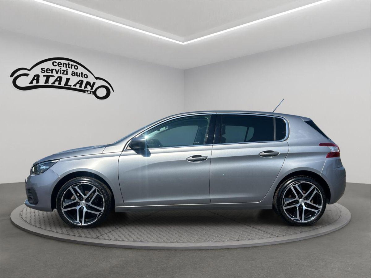 Peugeot 308 BlueHDi 130 S&S EAT8 GT Line (2)