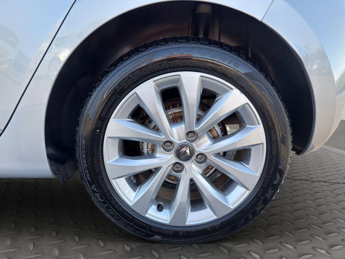 Renault Clio Blue dCi 85 CV 5 porte Intens (9)