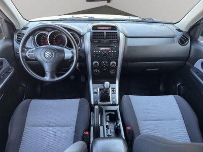 Suzuki Grand Vitara 1.9 DDiS 3 porte Offroad (12)