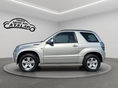 Suzuki Grand Vitara 1.9 DDiS 3 porte Offroad (2)