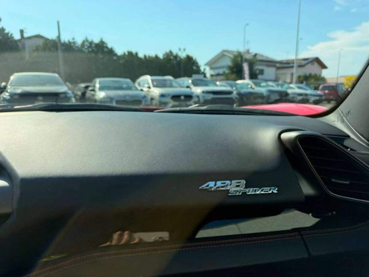 Ferrari 488 Spider 488 Spider (16)