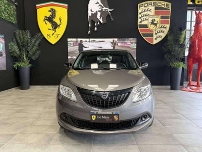 Lancia Ypsilon 1.0 FireFly 5 porte S&S Hybrid Gold Plus (2)