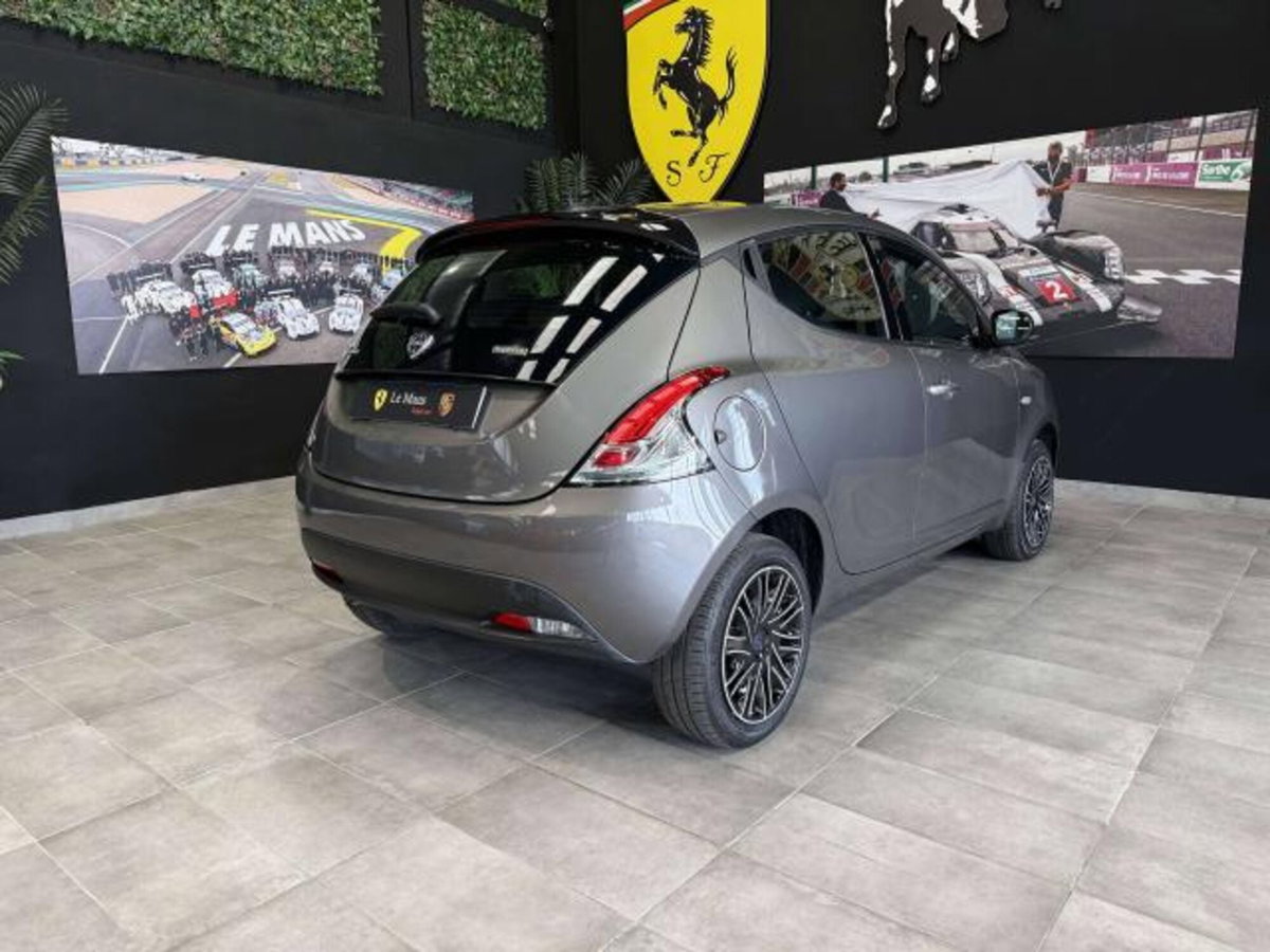 Lancia Ypsilon 1.0 FireFly 5 porte S&S Hybrid Gold Plus (5)