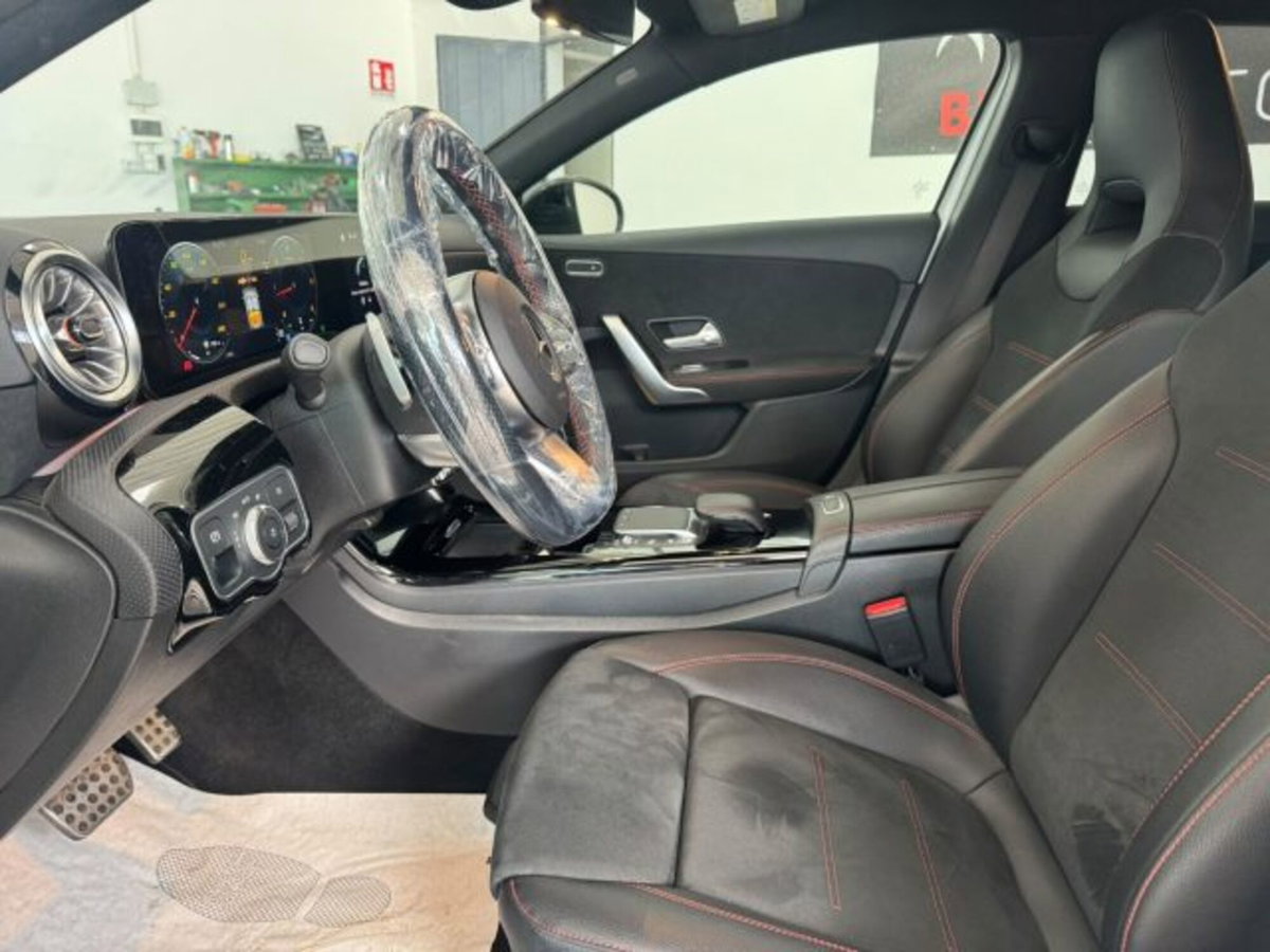 Mercedes-Benz GLB 200 d AMG Line Premium Plus 4matic auto 7p.ti (11)