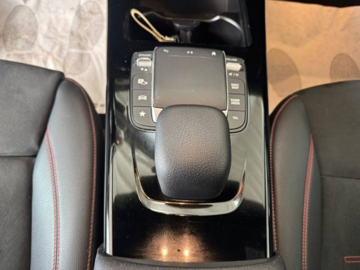 Mercedes-Benz GLB 200 d AMG Line Premium Plus 4matic auto 7p.ti (17)