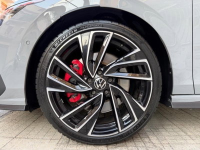 Volkswagen Golf GTI Performance 2.0 245 CV TSI 5p. BMT (12)