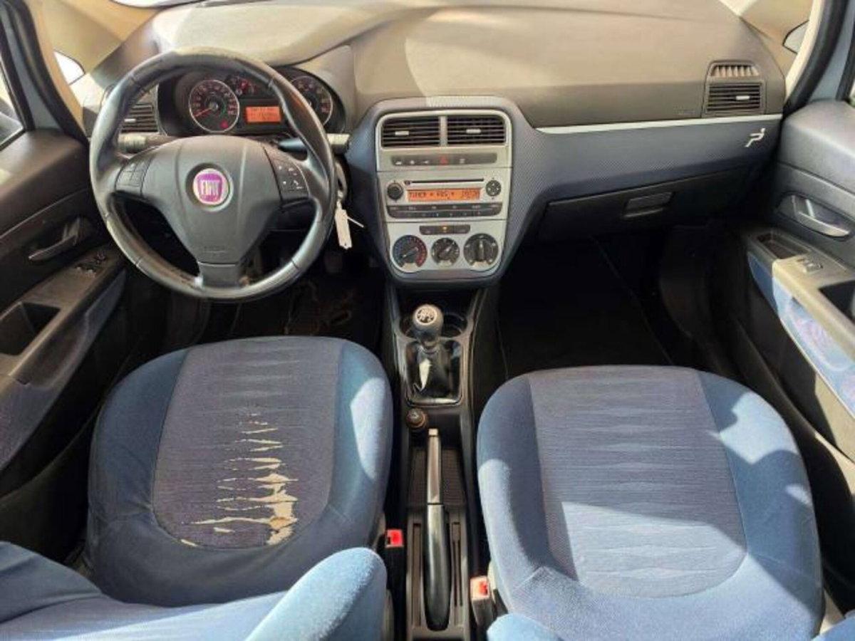 Fiat Grande Punto 1.4 5 porte Fun (7)
