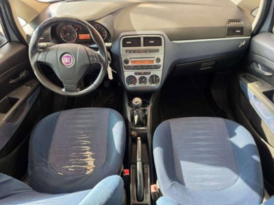 Fiat Grande Punto 1.4 5 porte Fun (7)