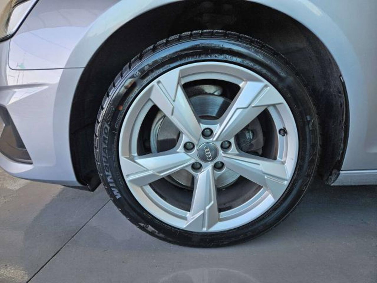 Audi A4 Avant 35 2.0 tdi mhev Business Advanced 163cv s-tronic (15)