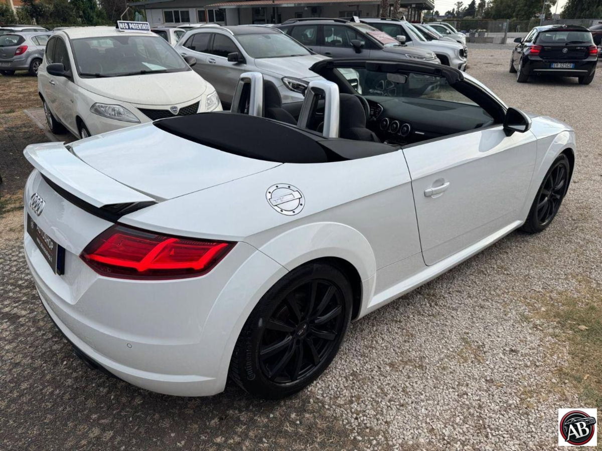 Audi TTS Cabrio TFSI quattro S tronic (4)