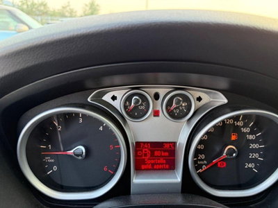 Ford Focus 1.6 TDCi (110CV) 5p. ECOnetic DPF (13)