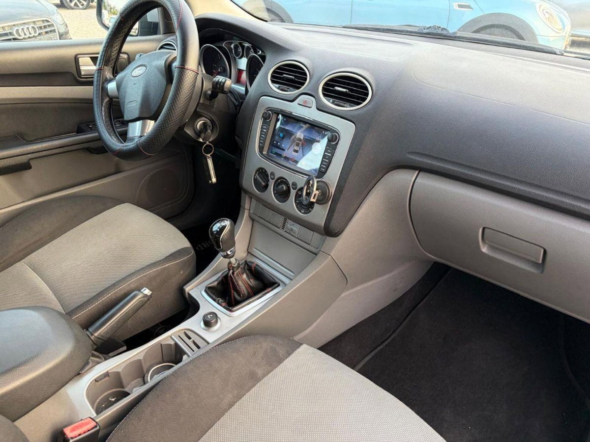 Ford Focus 1.6 TDCi (110CV) 5p. ECOnetic DPF (8)