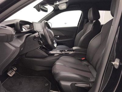 Peugeot 2008 BlueHDi 130 S&S EAT8 GT Pack (11)