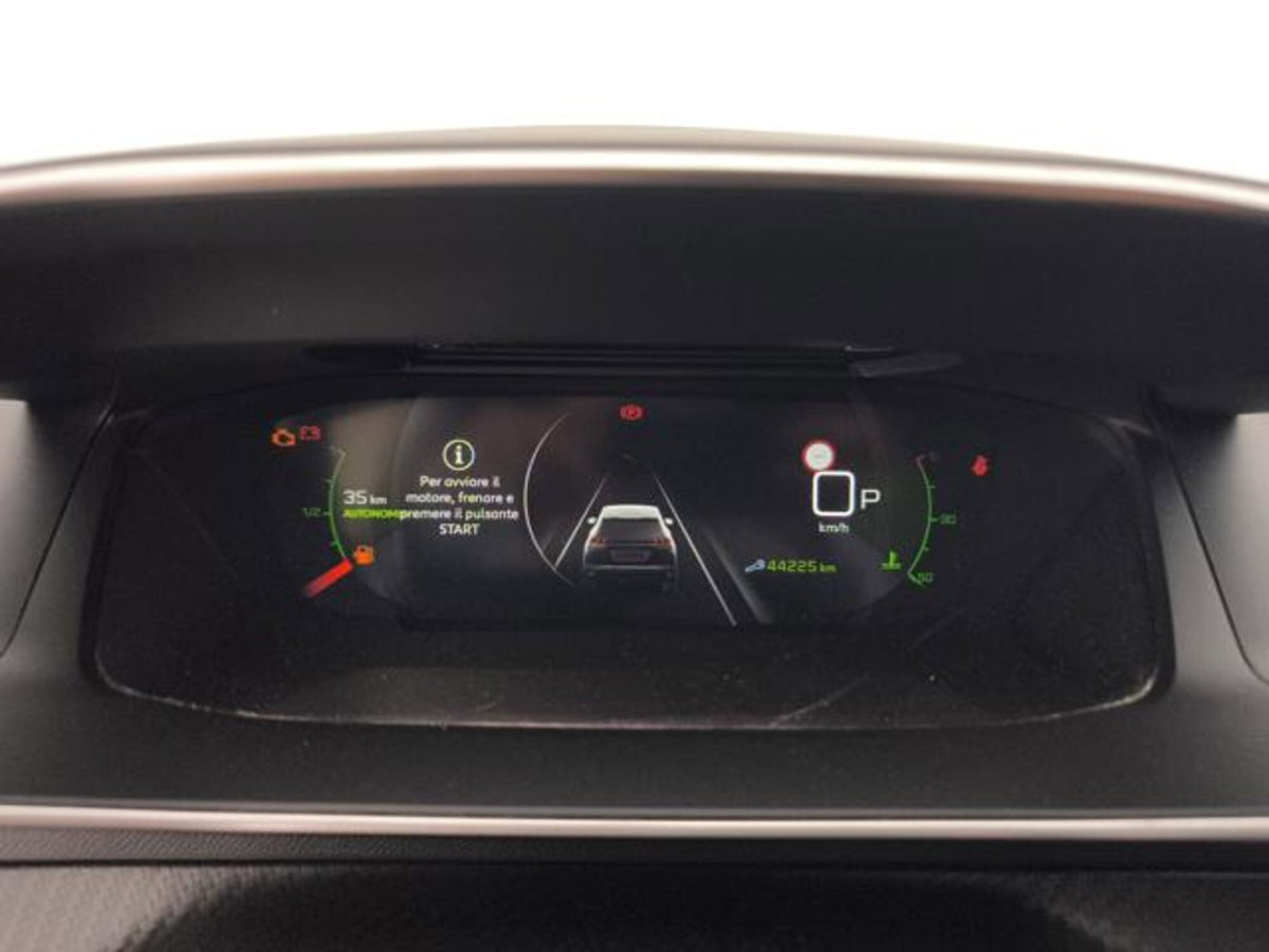 Peugeot 2008 BlueHDi 130 S&S EAT8 GT Pack (13)