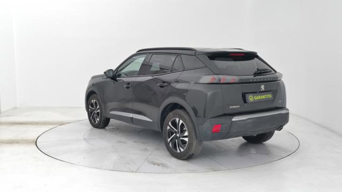 Peugeot 2008 BlueHDi 130 S&S EAT8 GT Pack (3)