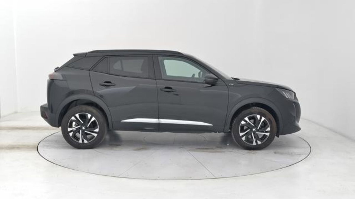 Peugeot 2008 BlueHDi 130 S&S EAT8 GT Pack (6)