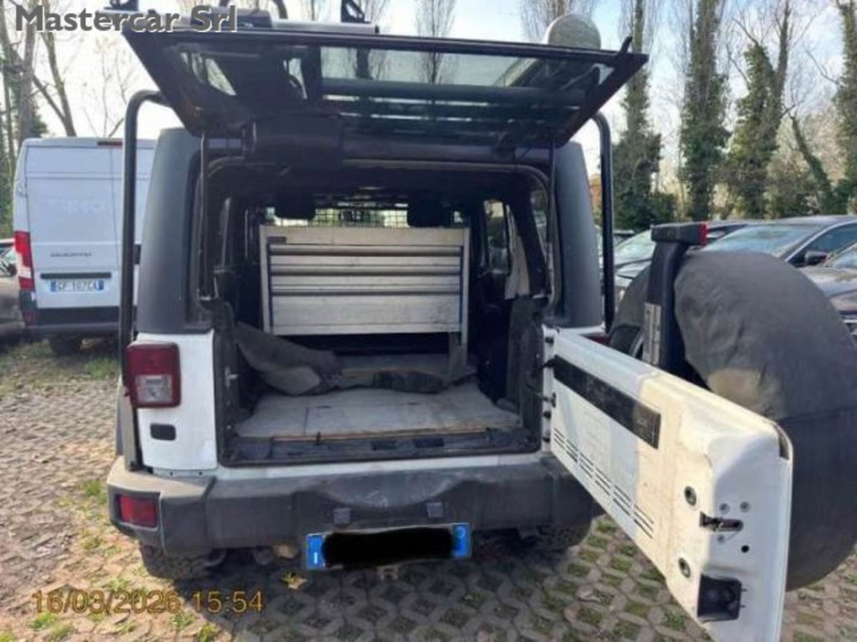 Jeep Wrangler Unlimited 2.8 CRD DPF Rubicon Auto (10)