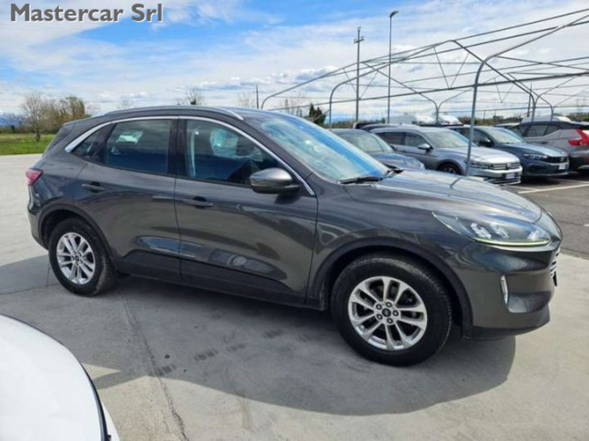 Ford Kuga 2.0 EcoBlue Hybrid 150 CV 2WD Titanium (8)