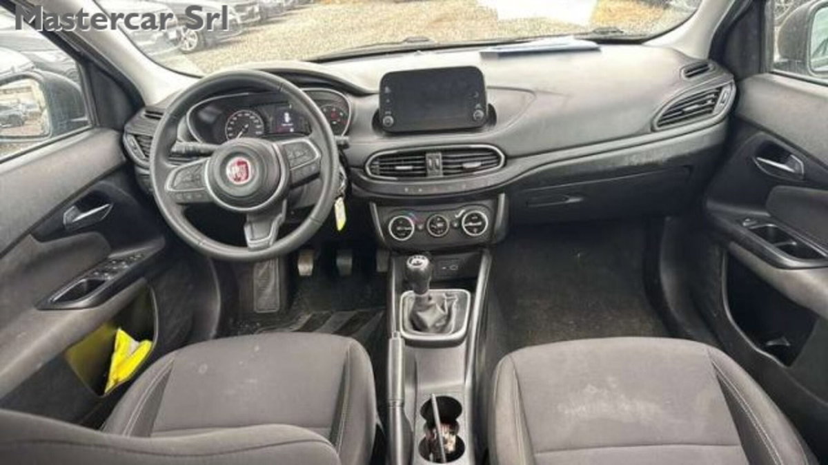 Fiat Tipo Station Wagon Tipo SW 1.0 t3 Cross 100cv (7)