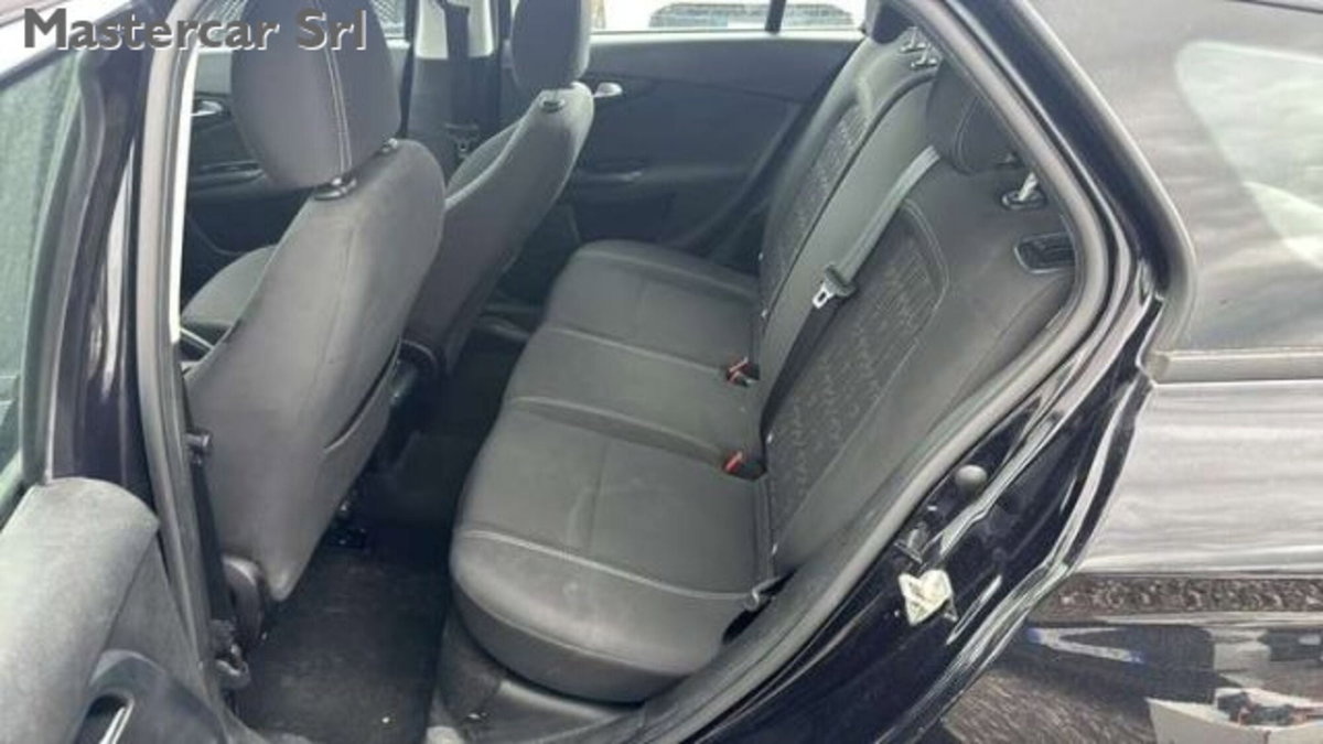 Fiat Tipo Station Wagon Tipo SW 1.0 t3 Cross 100cv (8)