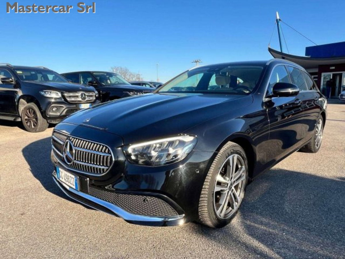 Mercedes-Benz Classe E Station Wagon 300 d 4Matic Auto EQ-Boost Sport (2)